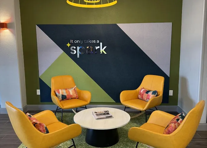Spark By Hilton Hotel 3*