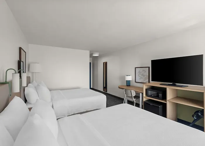 Spark By Hilton Hotel